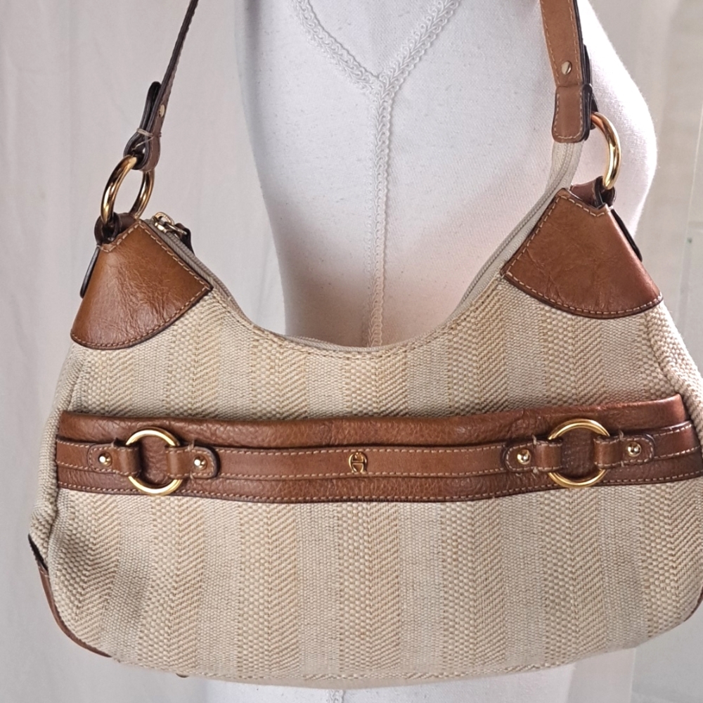 Etienne Aigner Leather And Woven Fabric Shoulder Bag Gold Metal Ring Accents - Picture 2 of 16